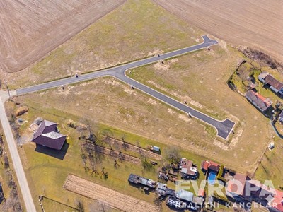 Prodej pozemku, 1 009 m² (2 z 20)