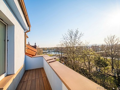 Pronájem bytu 1+1 37 m²