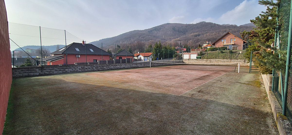 Prodej stavebního pozemku 596 m²