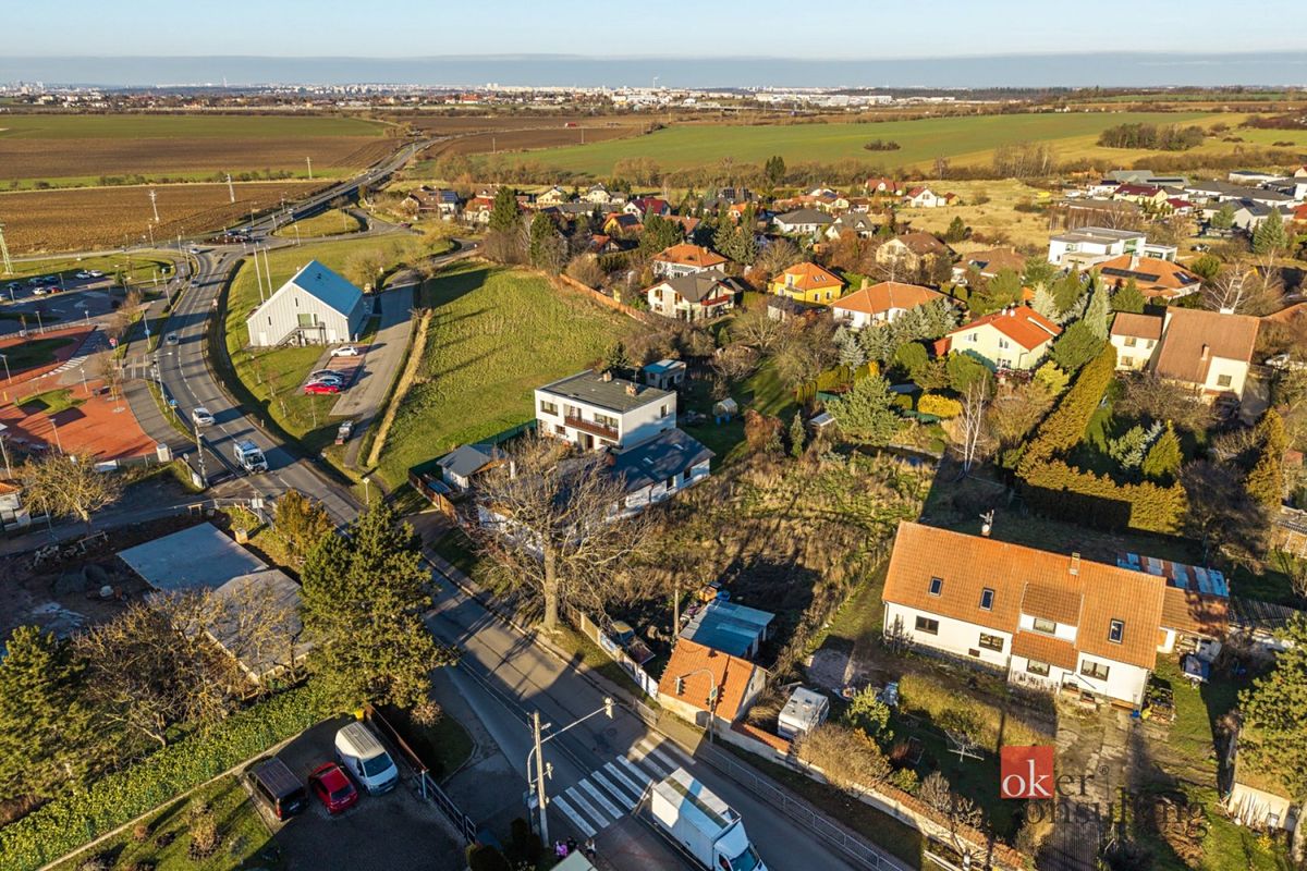 Prodej stavebního pozemku 1402 m² – fotografie 3
