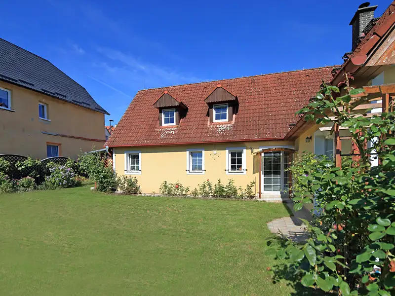 Prodej rodinného domu 268 m², pozemek 465 m², Žlutice – náhled fotky 2