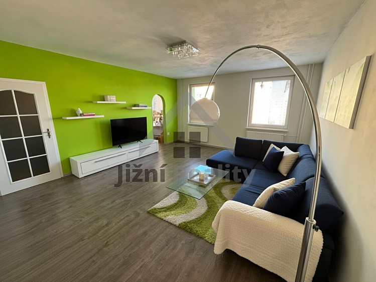 Prodej bytu 3+1, 85 m² (1 z 14)