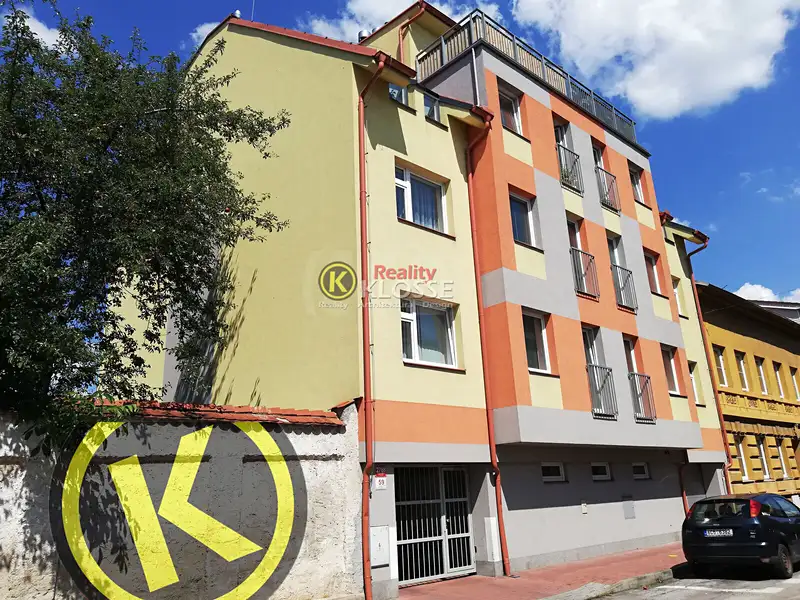 Pronájem garážového stání 14 m², České Budějovice – náhled fotky 2