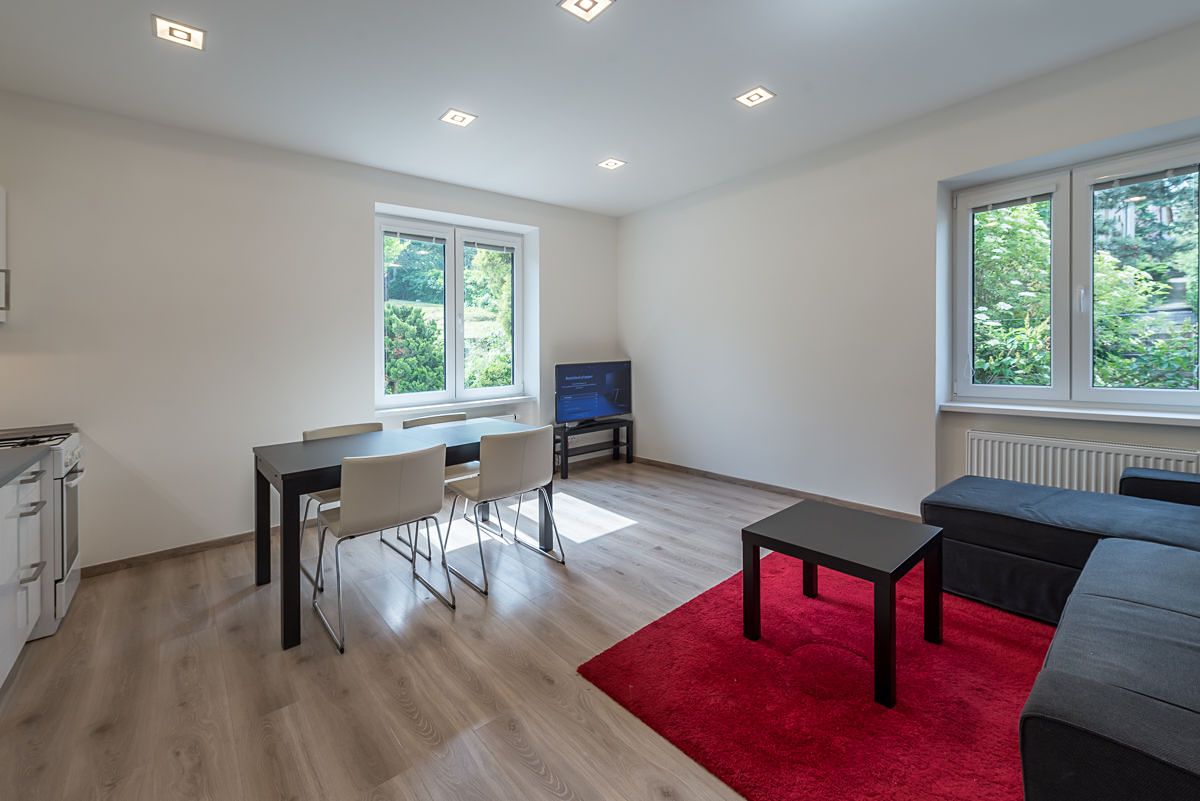 Prodej vily 350 m², pozemek 159 m² – fotografie 2