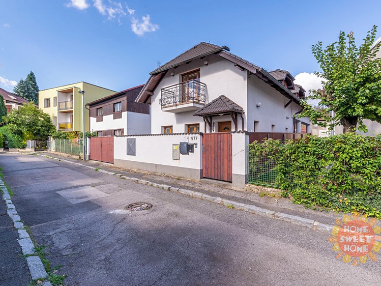 Prodej domu, 320 m² (2 z 37)
