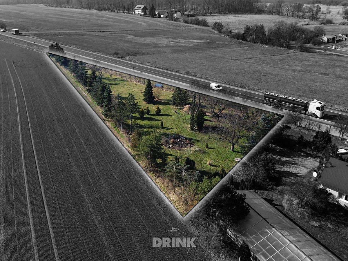 Pronájem komerčního pozemku 1700 m²