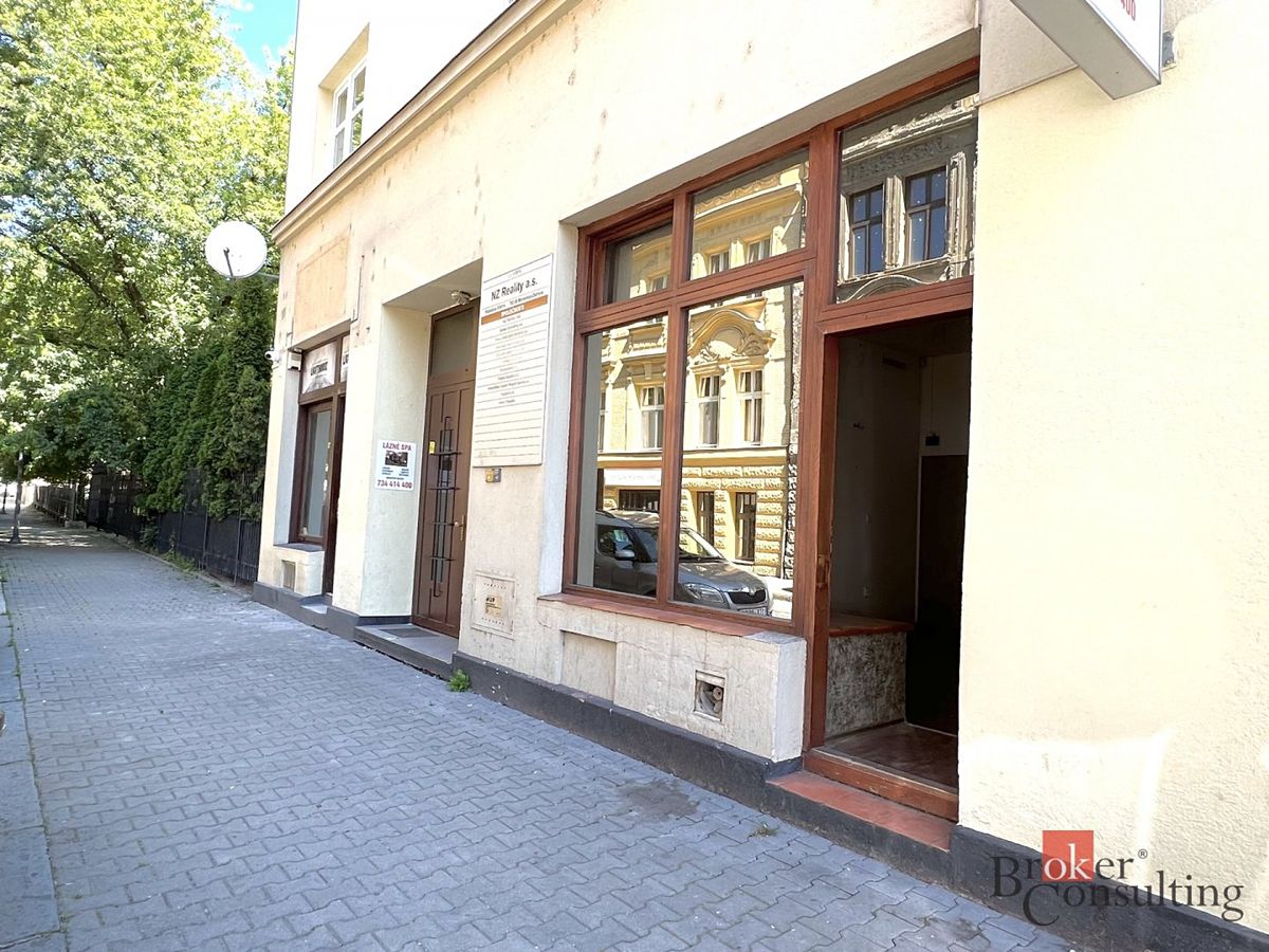 Pronájem kanceláře 30 m² – fotografie 3