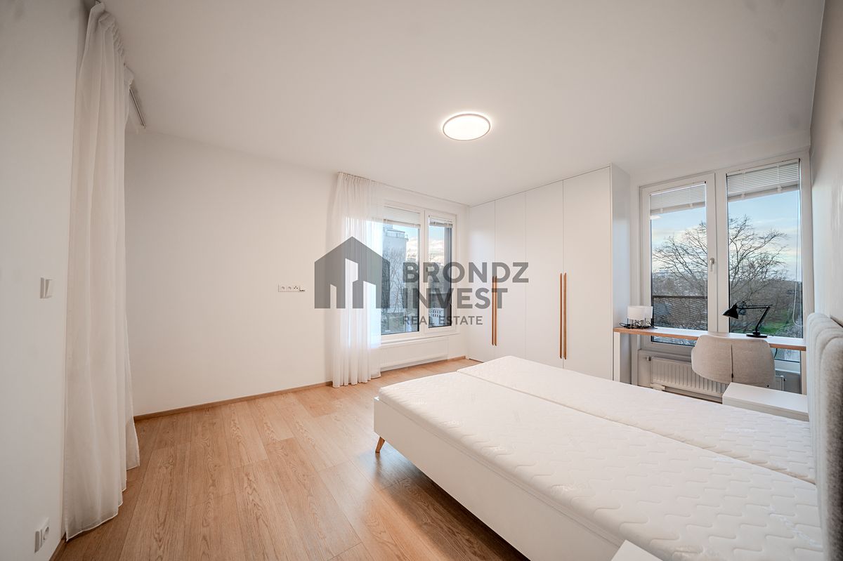 Pronájem bytu 2+1 57 m² (Jednopodlažní)