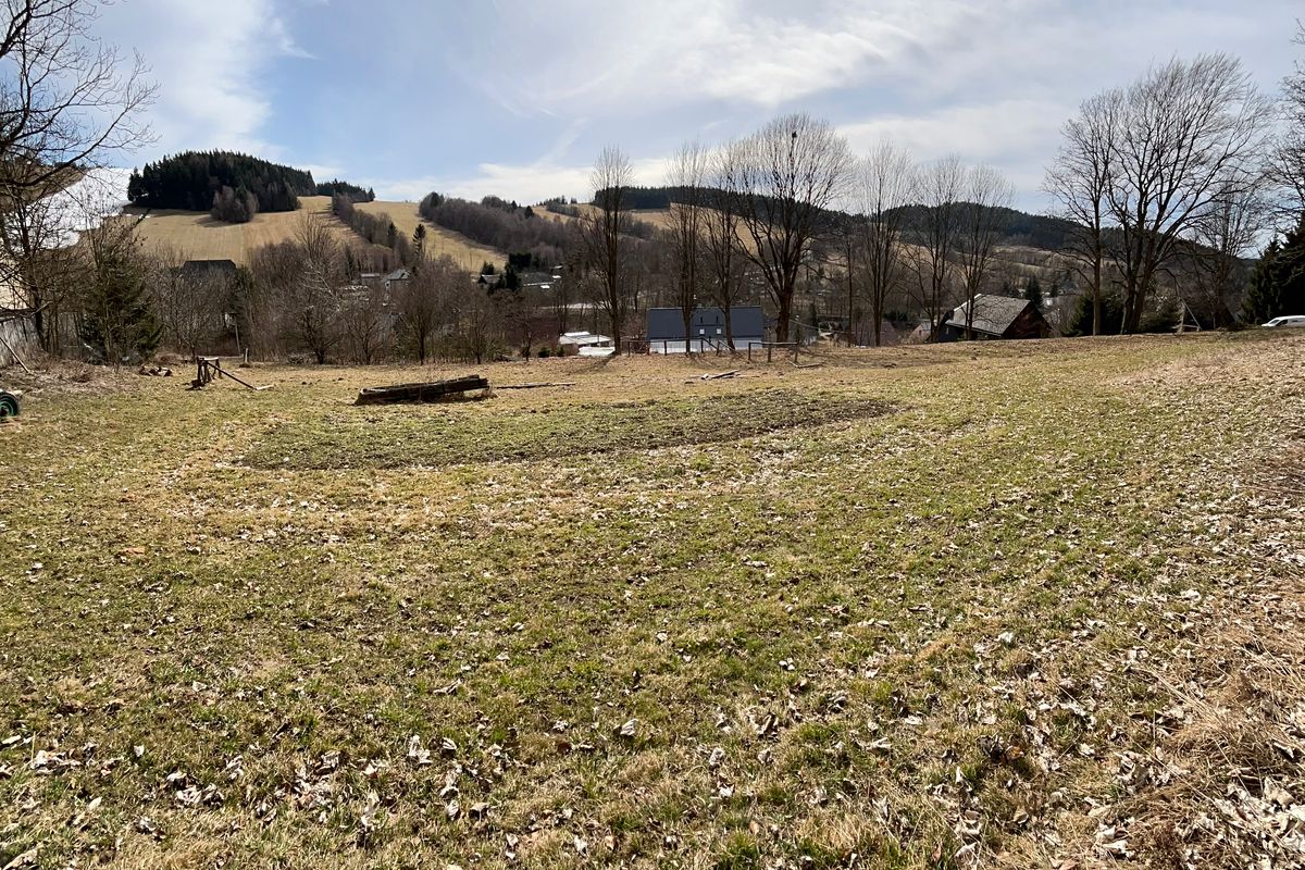 Prodej stavebního pozemku 3665 m² – fotografie 2