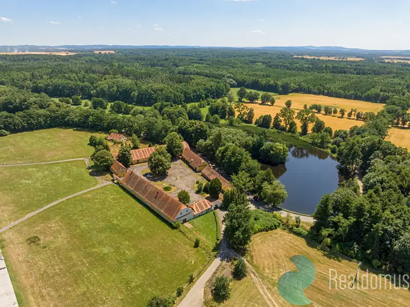 Prodej zemědělského objektu 2300 m², Králova Lhota – náhled fotky 2