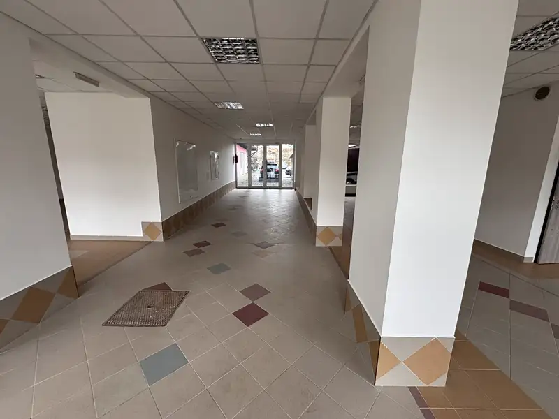 Pronájem obchodního prostoru 232 m², Jeseník – náhled fotky 3