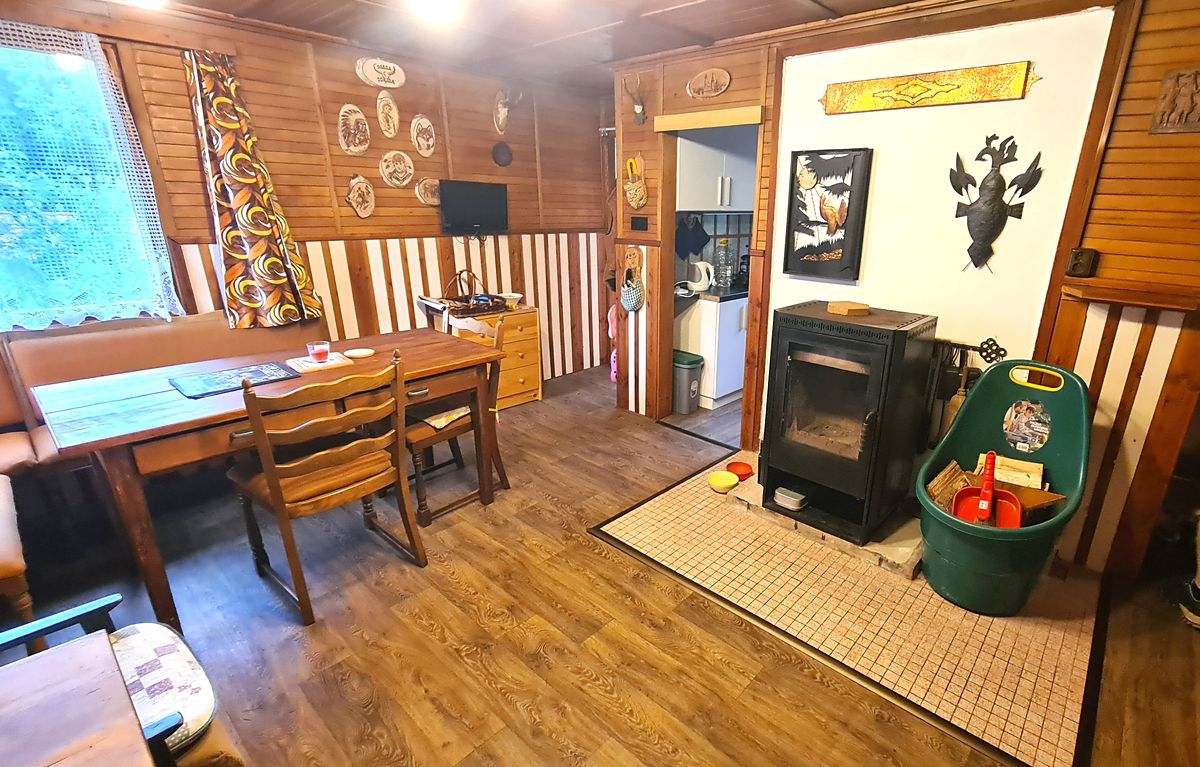 Prodej chaty 75 m², pozemek 444 m² – fotografie 2