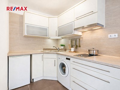 Pronájem bytu 1+kk 35 m²