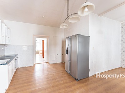 Prodej bytu 6 pokojů a více 256 m²