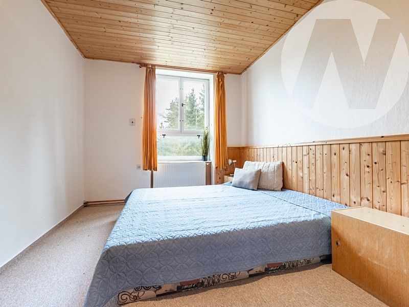 Prodej rodinného domu 260 m², pozemek 939 m² – fotografie 5