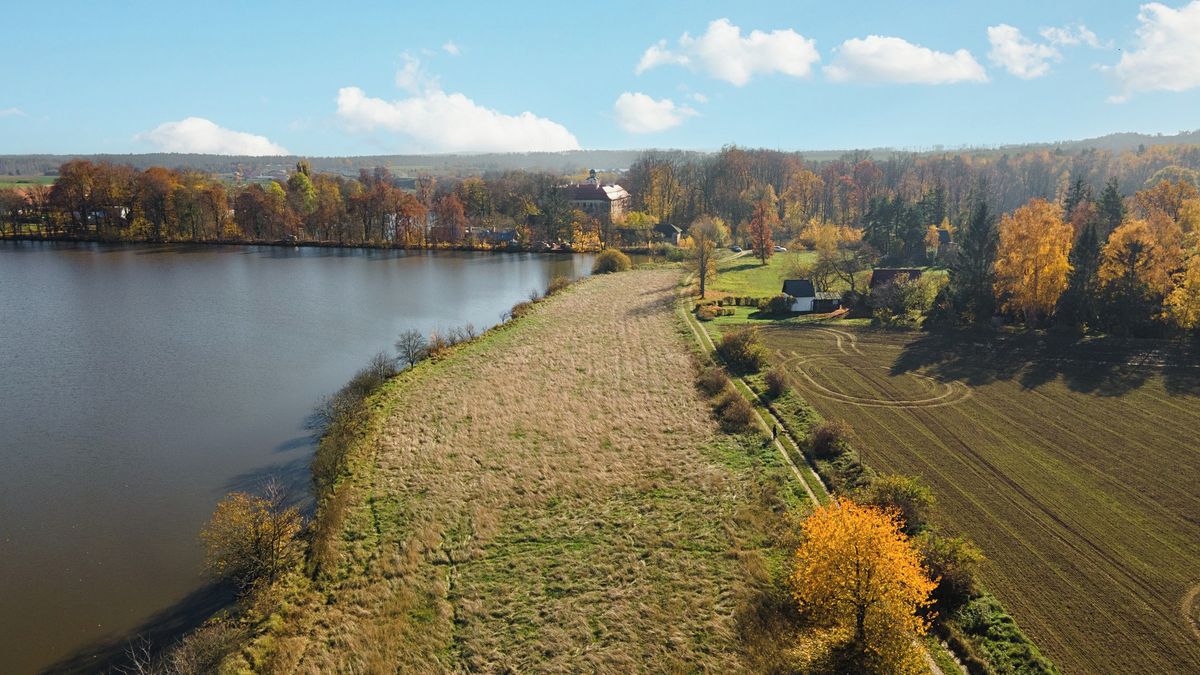 Prodej stavebního pozemku 700 m²