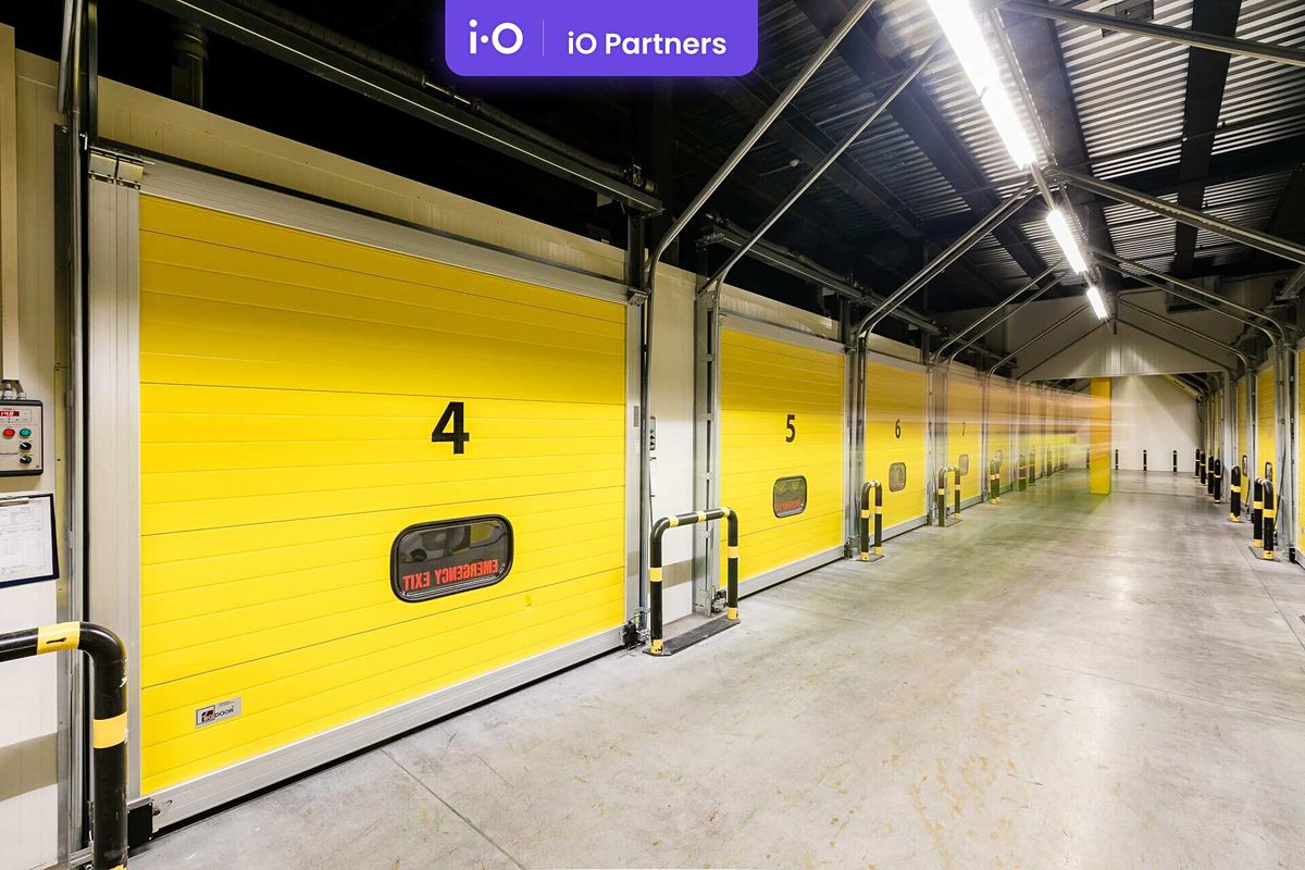 Pronájem skladového prostoru 3327 m²