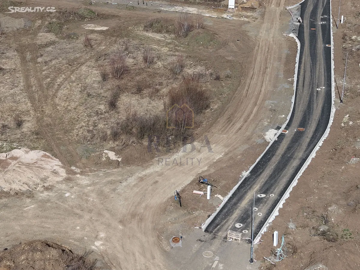 Prodej stavebního pozemku 919 m², Ostrov