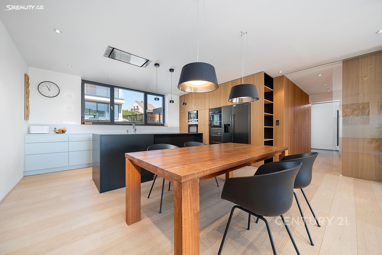 Prodej  vícegeneračního domu 321 m², pozemek 541 m² – pohled 4