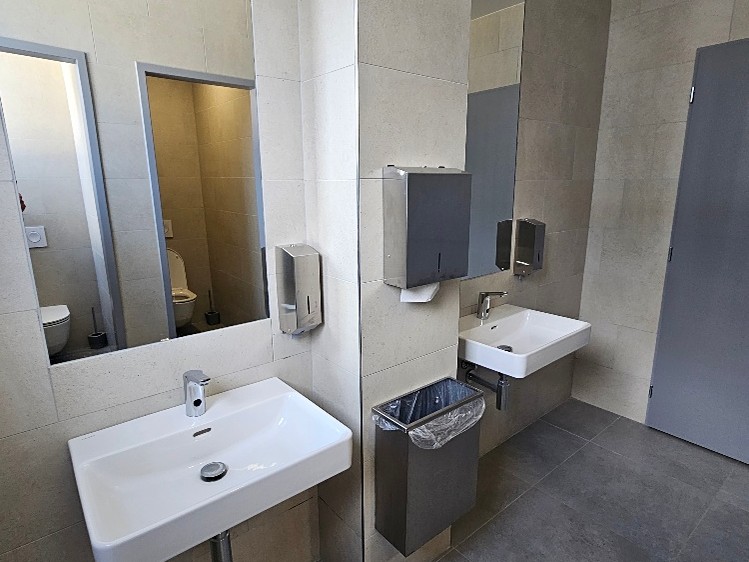 Комерційне приміщення в оренду, 40 м² (6 з 8)