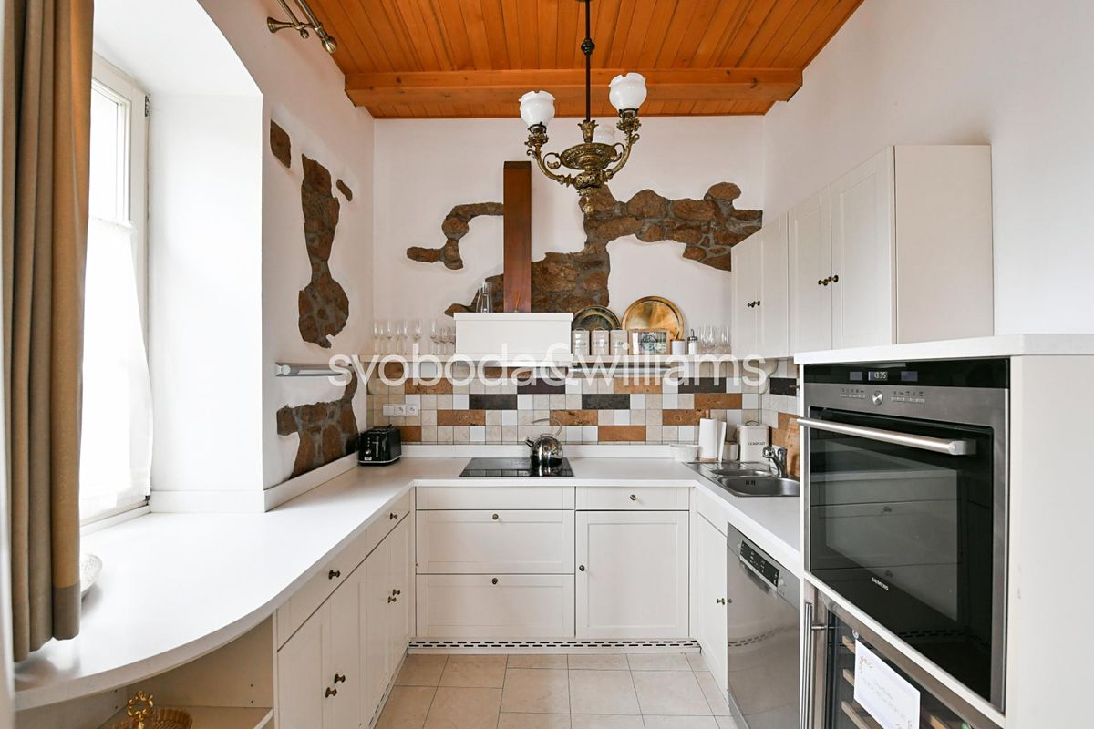 Prodej rodinného domu 160 m², pozemek 347 m² – fotografie 4