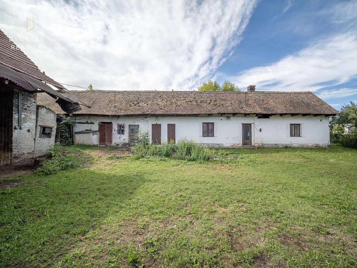 Prodej rodinného domu 170 m², pozemek 2194 m² – fotografie 2
