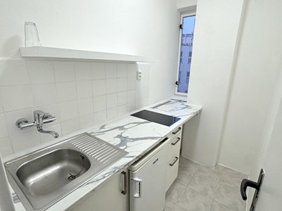 Pronájem bytu 1+1 38 m²