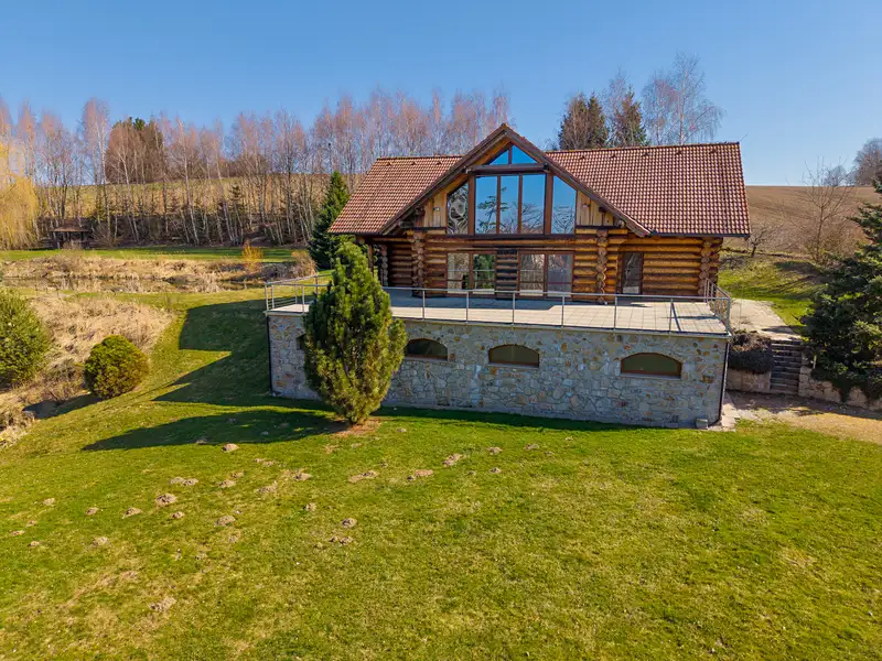 Prodej rodinného domu 434 m², pozemek 12655 m², Mnich – náhled fotky 3