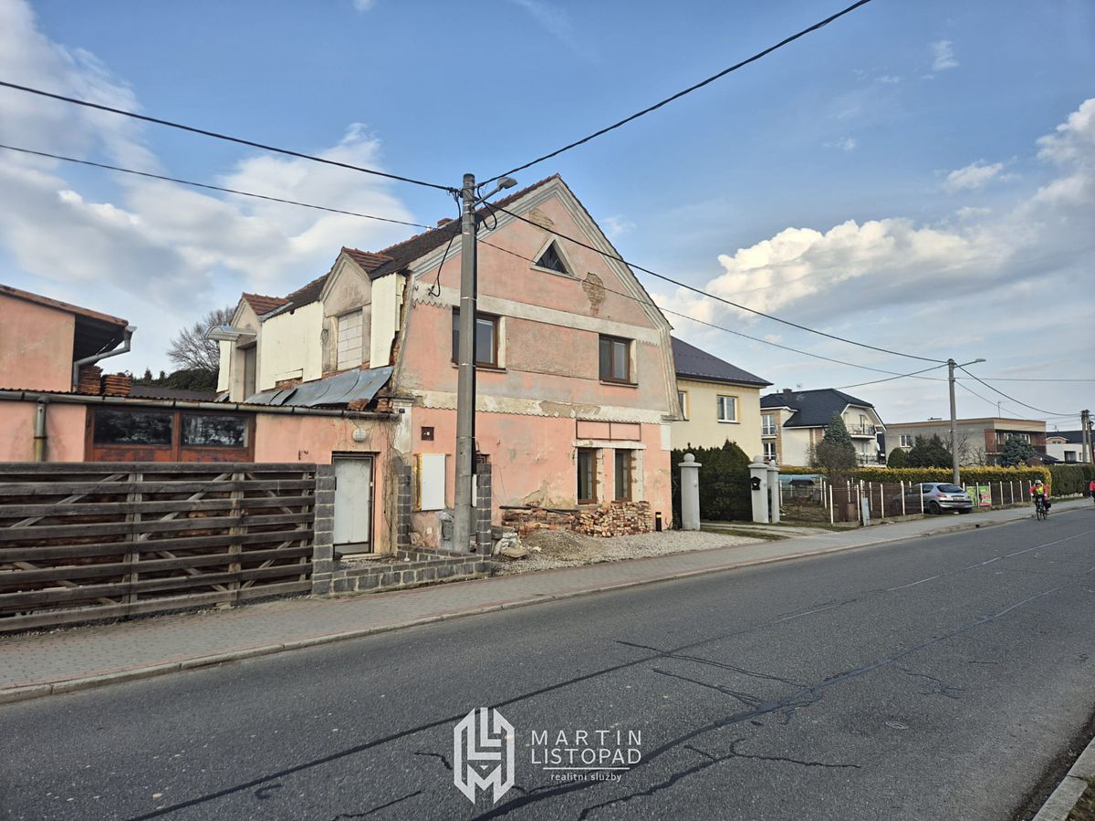 Prodej rodinného domu 300 m², pozemek 353 m² – fotografie 4