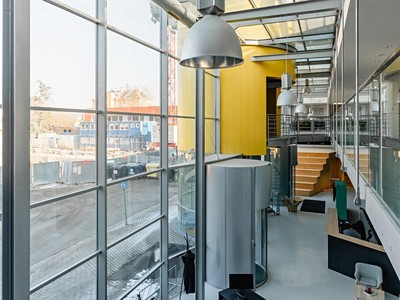 Pronájem obchodního prostoru 1 000 m² — photo 3