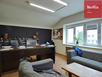 Комерційне приміщення в оренду, 225 м² (2 з 17)