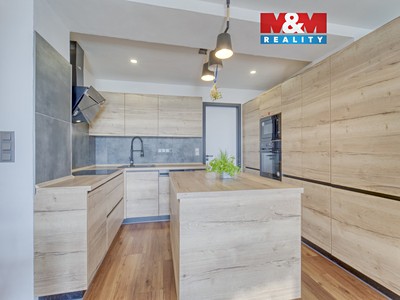 Prodej bytu 4+kk 74 m²