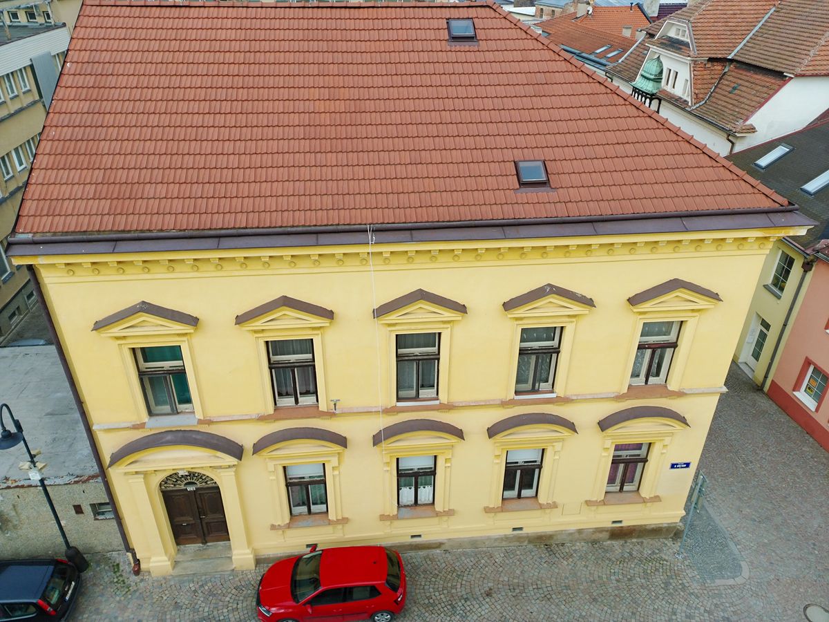 Prodej vícegeneračního domu 420 m², pozemek 424 m² – fotografie 3