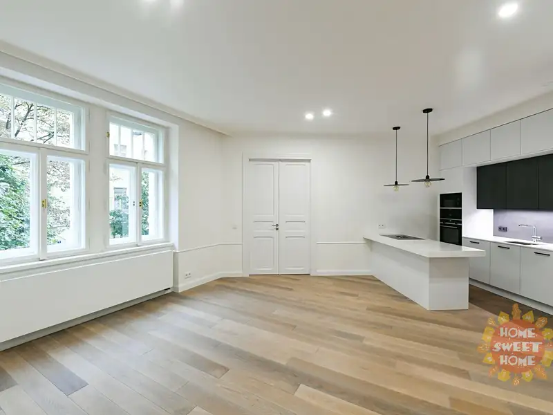Pronájem bytu 4+kk 118 m², Praha – náhled fotky 1