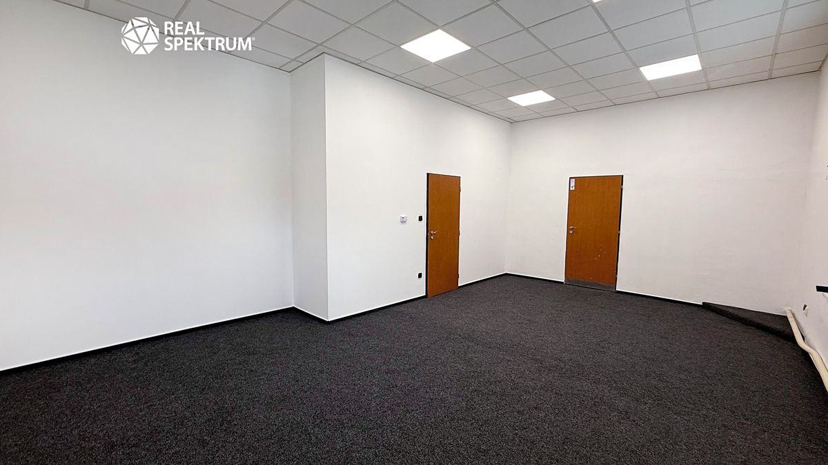 Pronájem kanceláře 34 m² – fotografie 2
