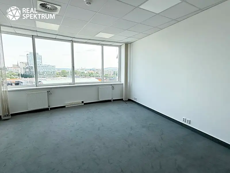 Pronájem kanceláře 32 m², Brno – náhled fotky 1