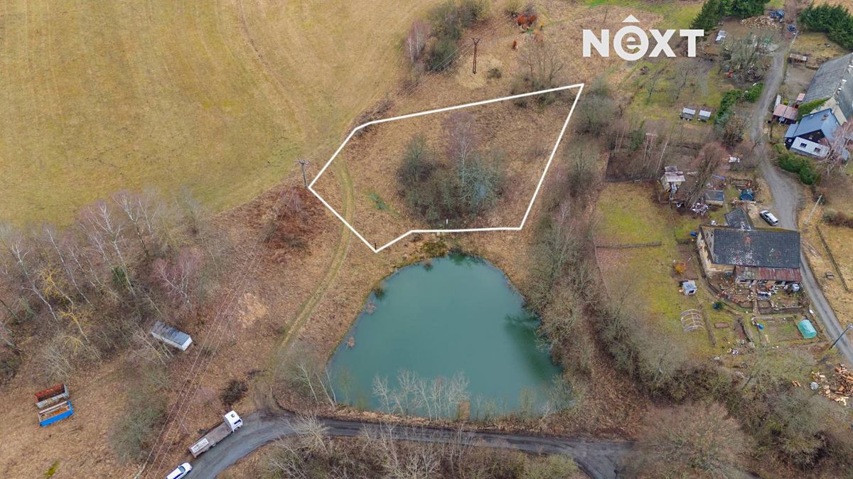 Prodej stavebního pozemku 1400 m² – fotografie 3