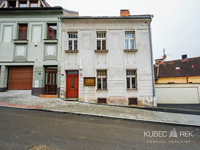 V Krátké, Tábor