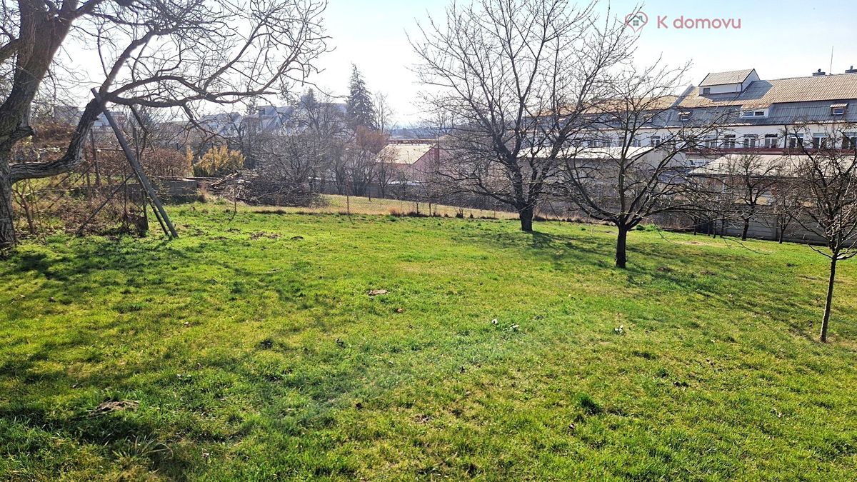 Prodej stavebního pozemku 1755 m² – fotografie 2