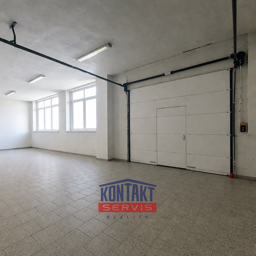 Pronájem výrobní haly, prostoru 200 m² – fotografie 3