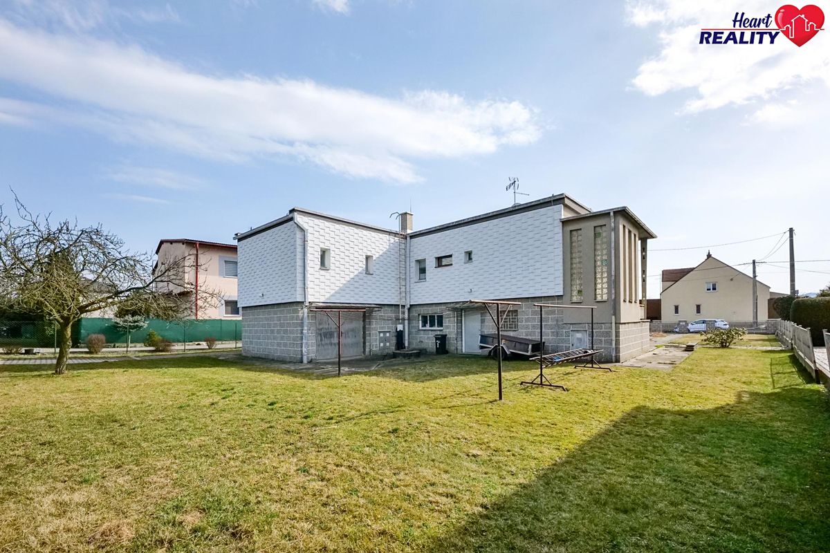 Prodej rodinného domu 200 m², pozemek 844 m² – fotografie 4