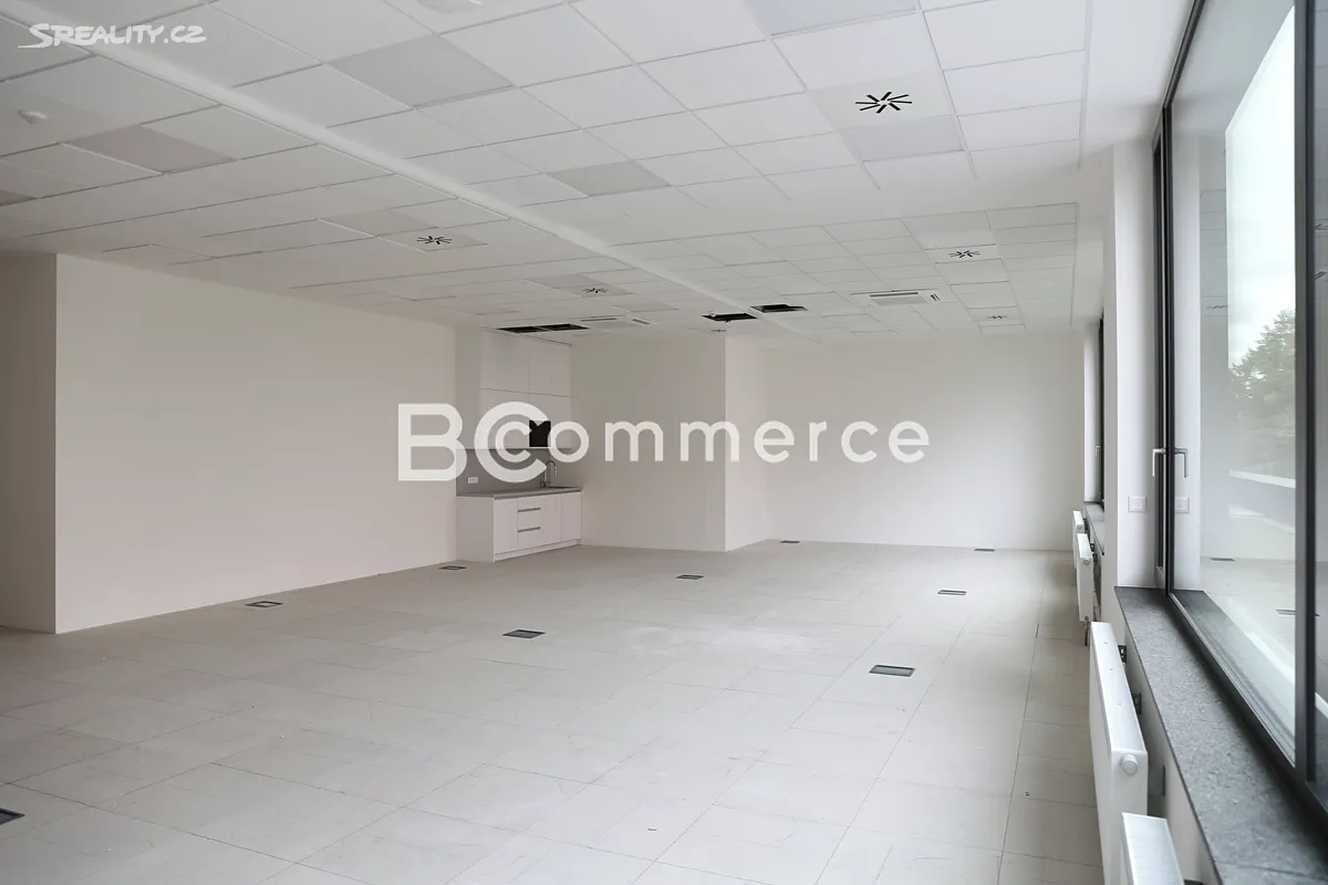 Pronájem kanceláře 160 m², Brno