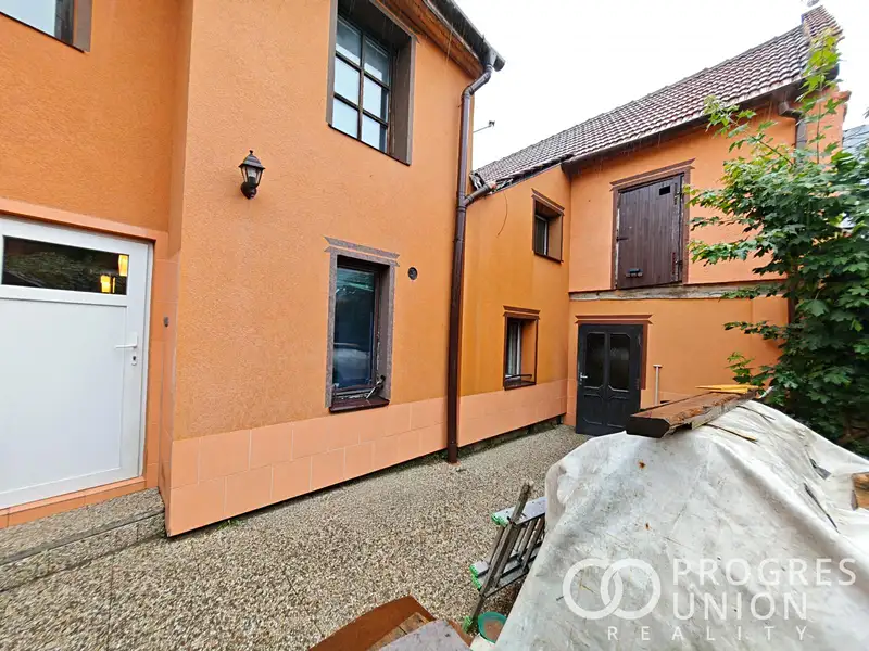 Prodej rodinného domu 160 m², pozemek 523 m², Rataje – náhled fotky 1