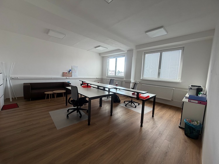 Gewerbefläche zur Miete, 48 m² (1 von 10)