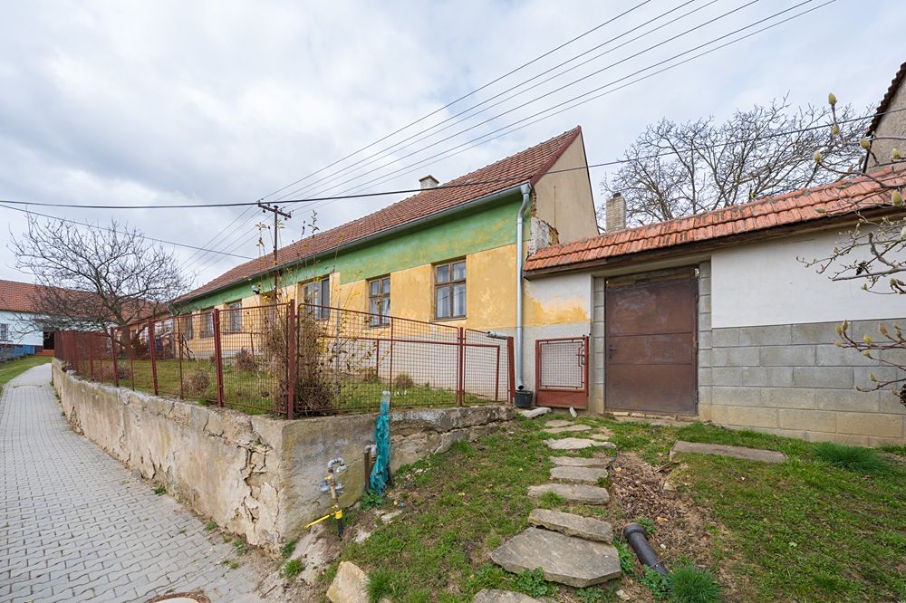 Prodej rodinného domu 80 m², pozemek 1323 m² – fotografie 3