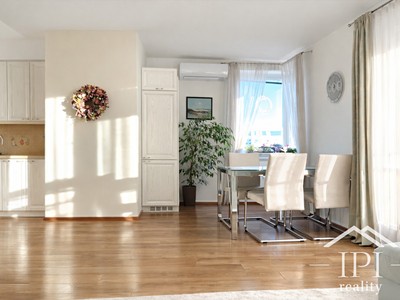 Pronájem bytu 4+kk 90 m²