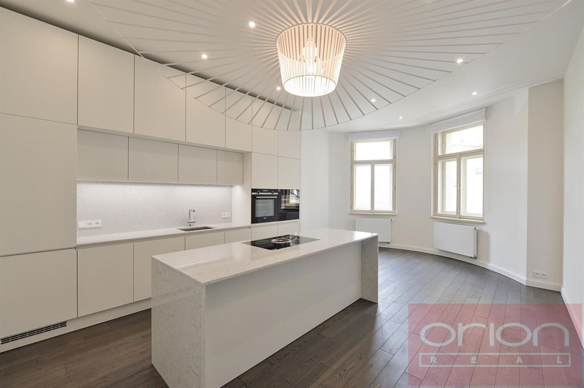 Pronájem bytu 4+kk 137 m², Praha – fotka 1 z 3