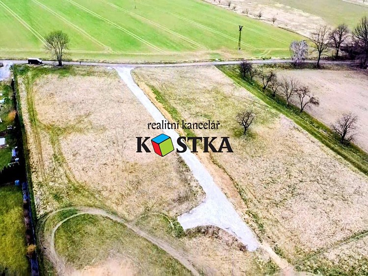 Prodej pozemku, 1 100 m² (1 z 9)