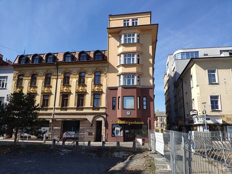 Pronájem komerčního prostoru, 69 m² (1 z 11)