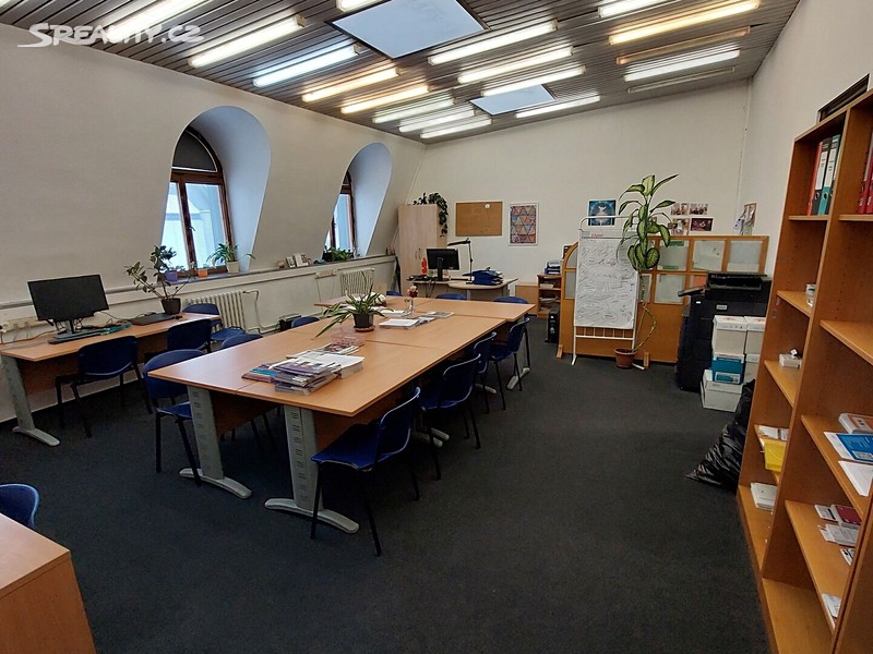Pronájem kanceláře 69 m² – pohled 2